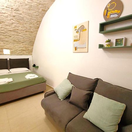 Corte Pietrantica - Charming Rooms & Suites 焦维纳佐 外观 照片