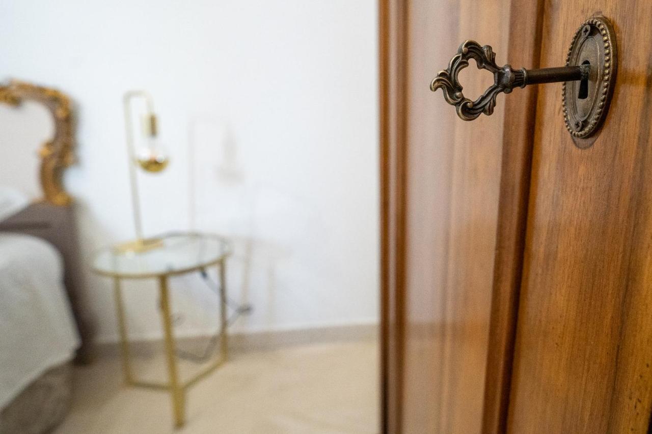 Corte Pietrantica - Charming Rooms & Suites 焦维纳佐 外观 照片