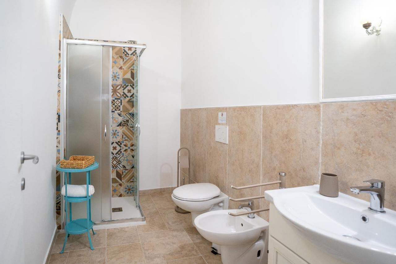 Corte Pietrantica - Charming Rooms & Suites 焦维纳佐 外观 照片