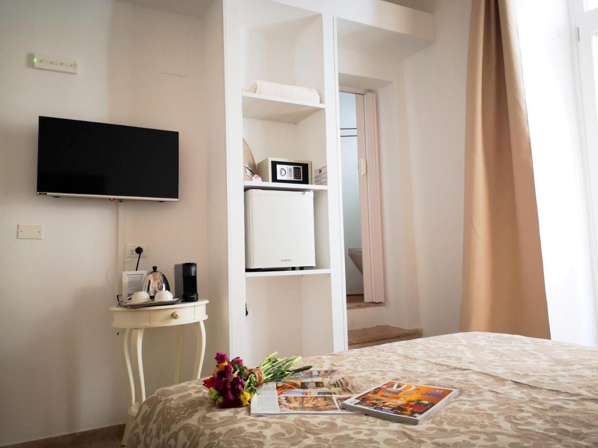 Corte Pietrantica - Charming Rooms & Suites 焦维纳佐 外观 照片
