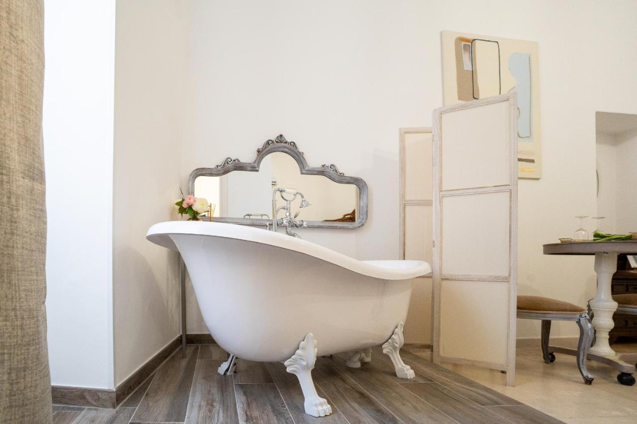 Corte Pietrantica - Charming Rooms & Suites 焦维纳佐 外观 照片