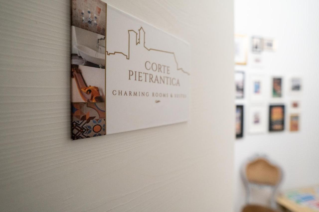 Corte Pietrantica - Charming Rooms & Suites 焦维纳佐 外观 照片