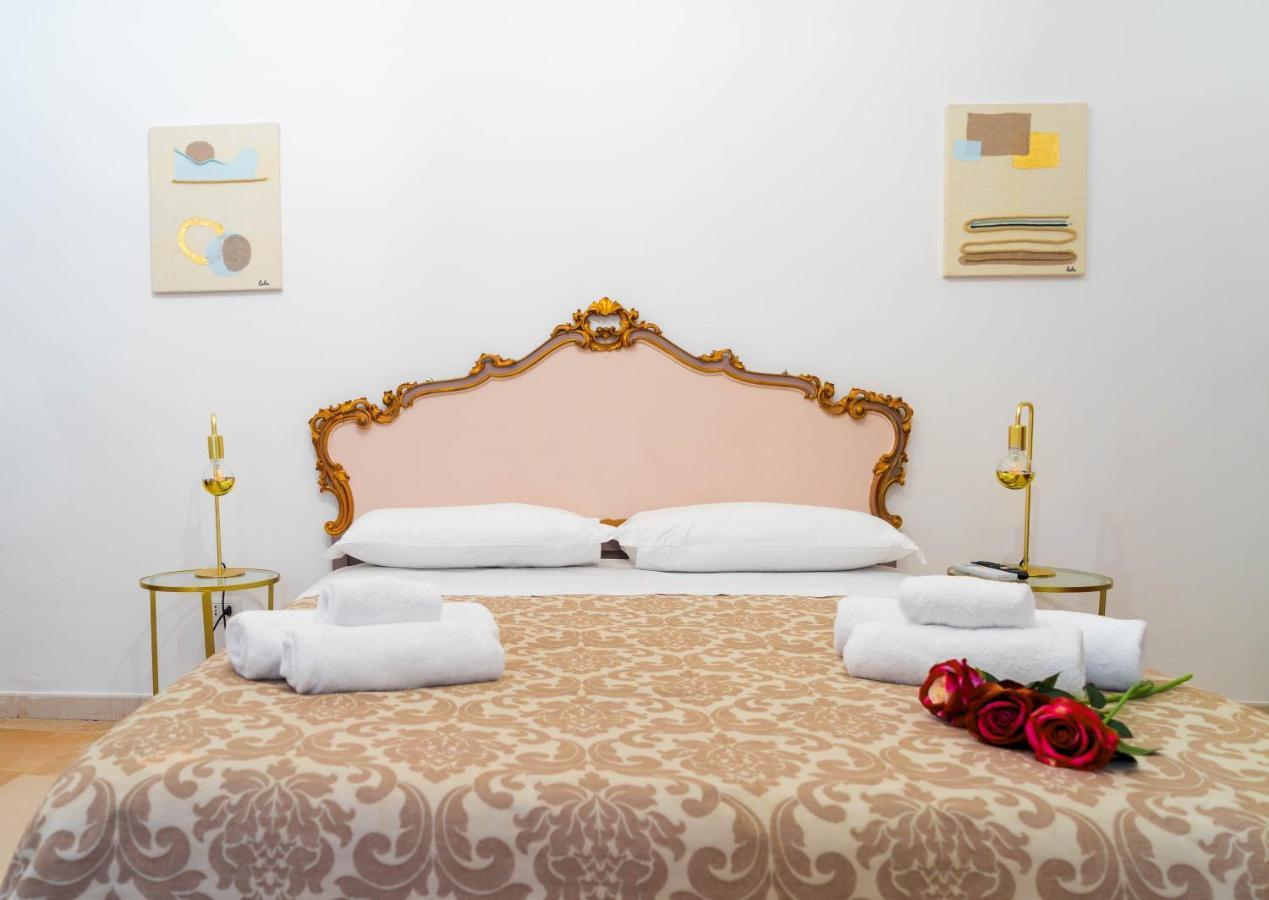 Corte Pietrantica - Charming Rooms & Suites 焦维纳佐 外观 照片