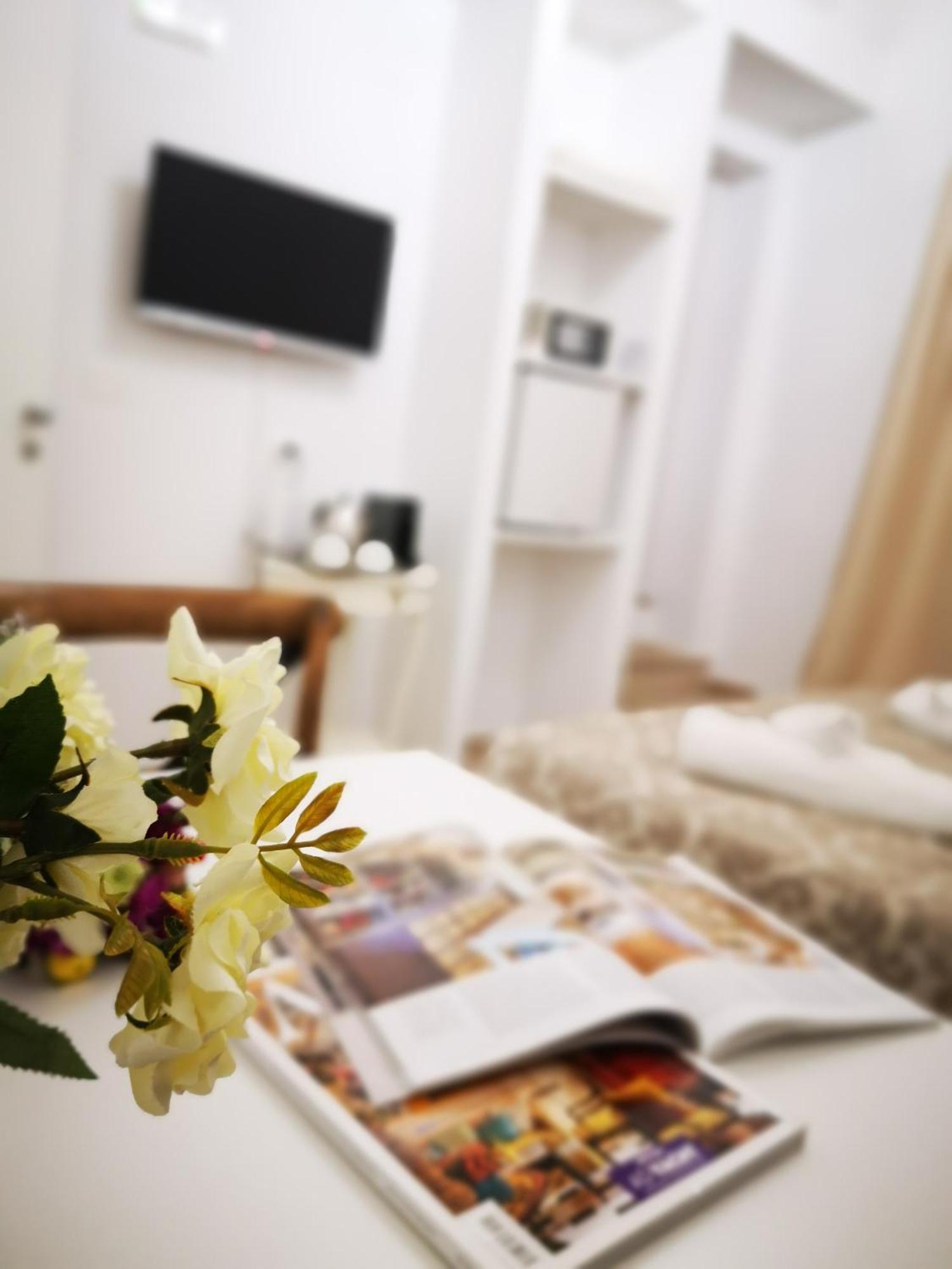Corte Pietrantica - Charming Rooms & Suites 焦维纳佐 客房 照片