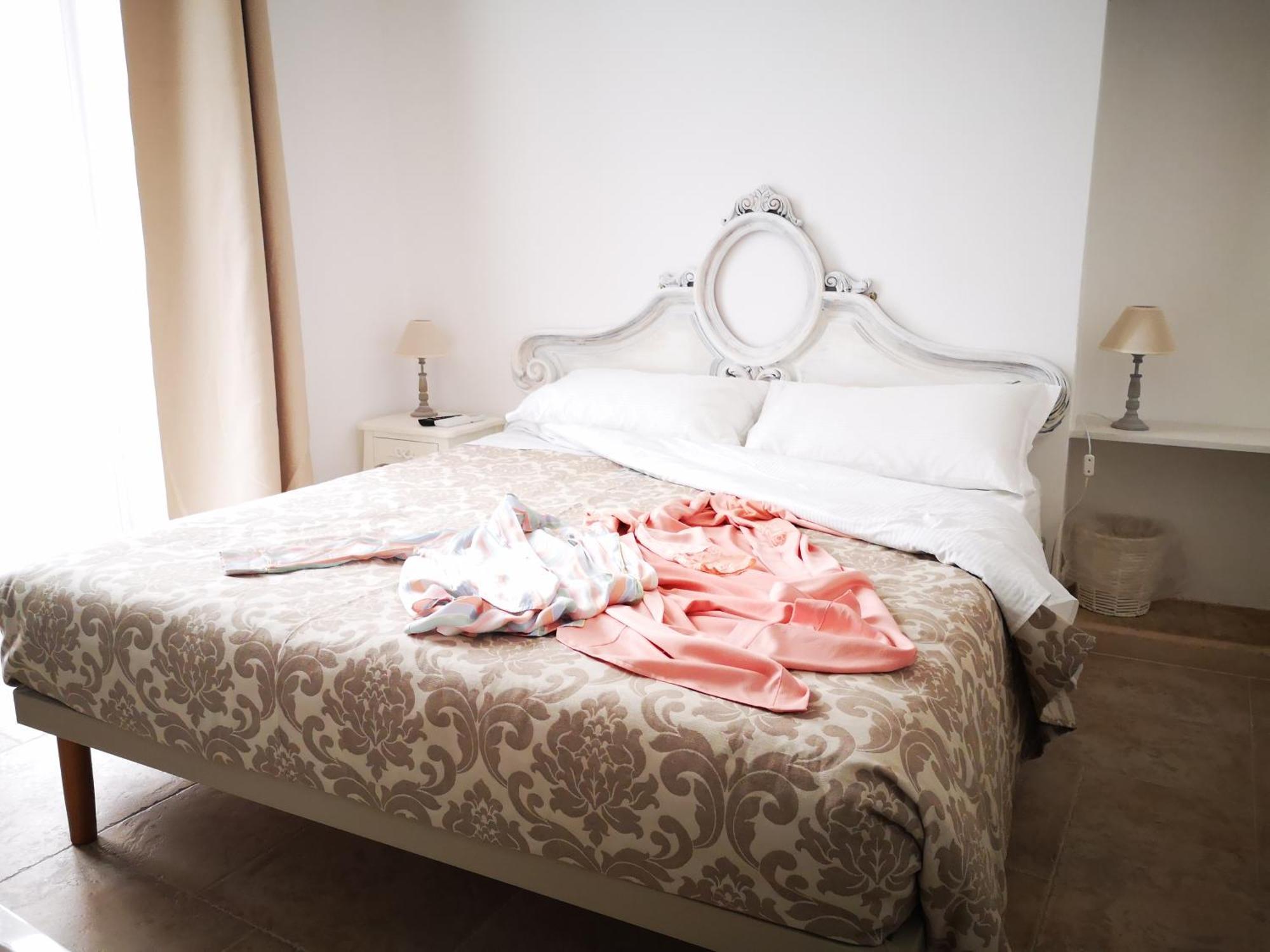 Corte Pietrantica - Charming Rooms & Suites 焦维纳佐 客房 照片